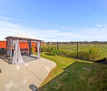 For Lease - 98 Bannister Crescent, Brampton, Ontario - Photo 2