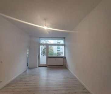 Gem&uuml;tliche 1-Zimmer-Wohnung mit Balkon sucht neue Mieter! - Foto 1