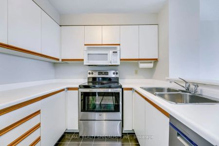2155 Burnhamthorpe Road W #1001 - Photo 3