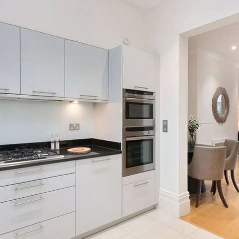 Spacious one bedroom apartment on Eaton Square - Photo 1