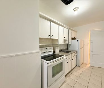 For Lease - 1093 Howard Avenue Unit# 4, Windsor, Ontario - Photo 3