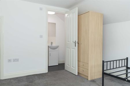 Western Place, Worthing - Photo 2