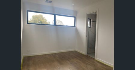 Amazingly Spacious! - Photo 3