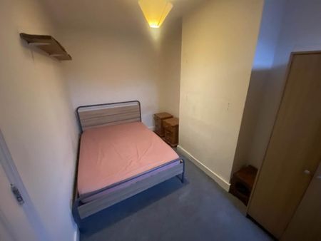 4 bedroom terraced house to rent - Photo 4