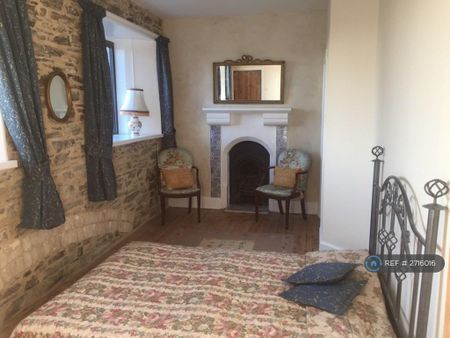 3 bedroom semi-detached house to rent - Photo 5