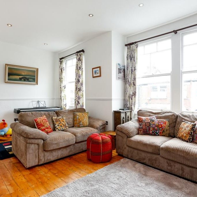 3 bedroom maisonette to rent - Photo 1