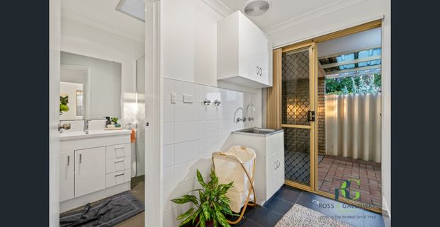 Renovated Low Maintenance Villa - Photo 1