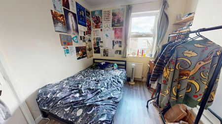 4 bedroom terraced house to rent - Photo 3