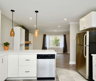 For Lease - 52 Drury Lane, Barrie, Ontario - Photo 5