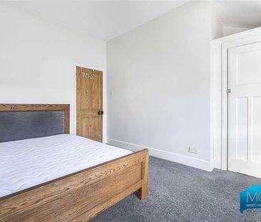 Brunswick Park Road, New Southgate, London, N11 - Photo 2