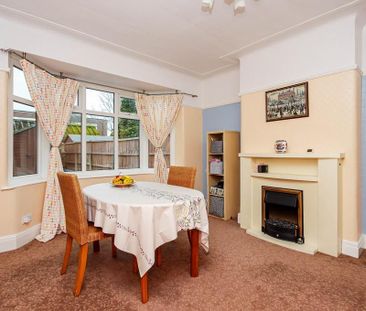 3 bedroom semi-detached house to rent - Photo 2