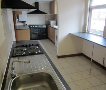 1 bedroom in a house share to rent - Photo 6