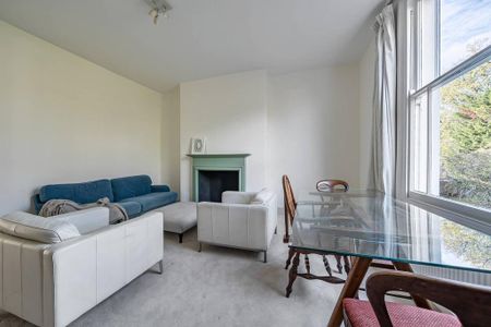 1 bedroom flat to rent - Photo 2