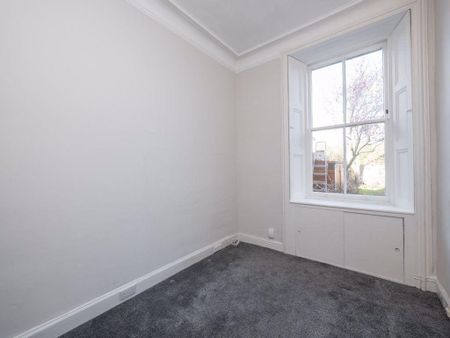 4 bedroom terraced house to rent - Photo 4