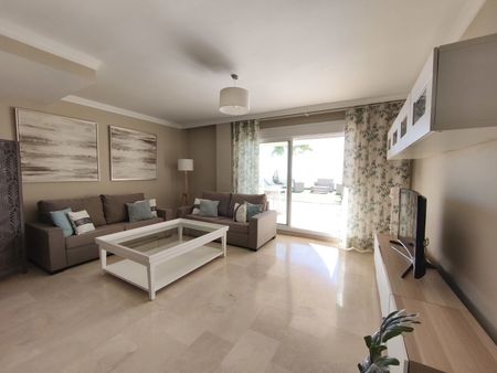Ground Floor Apartment in Estepona - Photo 5