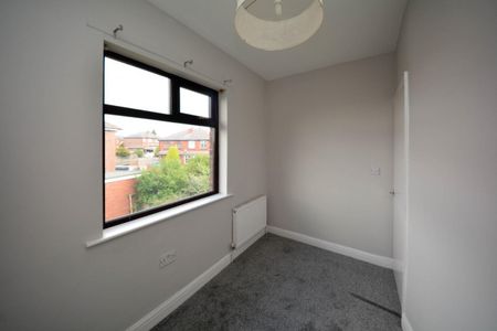 3 bed House - Semi-Detached for Rent - Photo 3