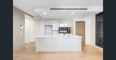 CORNER TWO BED APARTMENT IN HEART OF CBD - Photo 4