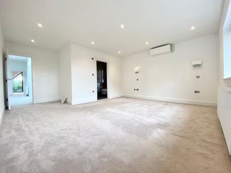 5 bedroom detached house to rent - Photo 5