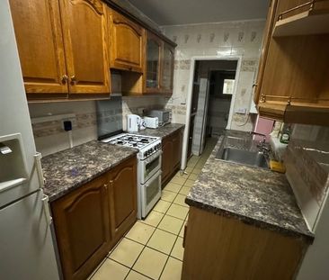 Room in a Shared House, Ash Road, B8 - Photo 1