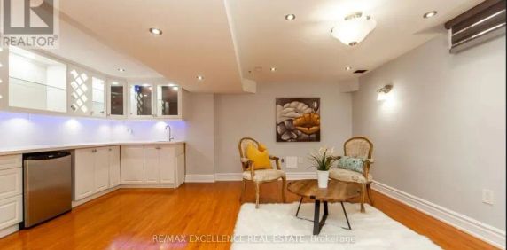 3262 CRIMSON KING CIRCLE - Photo 2