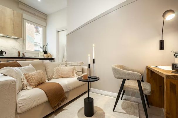 Calle de Treviño, Madrid, Community of Madrid 28003 - Photo 1