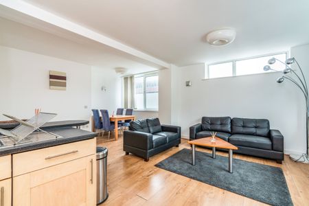 2 bedroom apartment to rent High Street, Southampton, SO14 - Photo 3