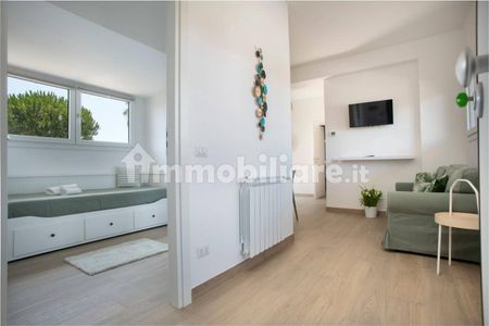 Villa a schiera viale Nettuno, Fregene, Fiumicino - Photo 2