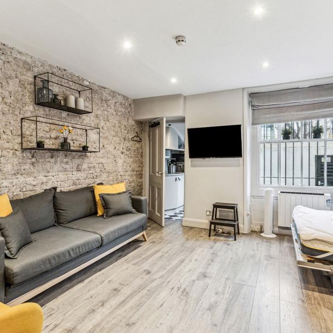 Studio to rent - Photo 1