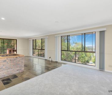 Four bedroom home with amazing views. Includes water, electricity &... - Photo 1