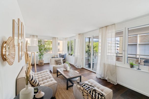 Helle Loft-Wohnung mitten in Zürich-Oerlikon - Photo 1