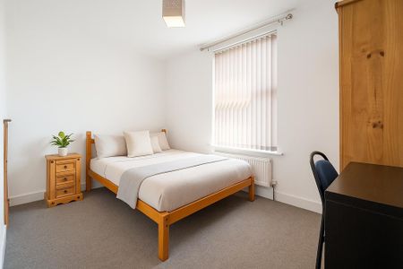 4 bedroom house to rent - Photo 3