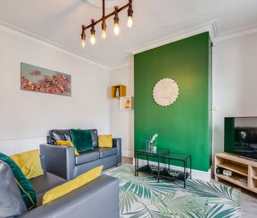 3 HESSLE STREET Leeds - LS6 1EL - Photo 1