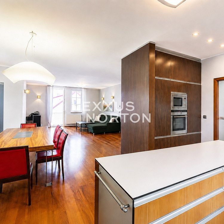 Pronájem bytu 5+kk 192 m² - Fotografie 1