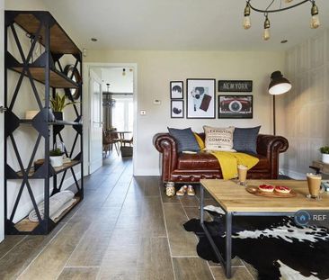 3 bedroom semi-detached house to rent - Photo 2