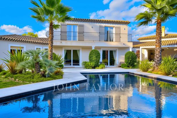 Maison à louer Mougins, Cote d'Azur, France7 500 EUR / Mois - Photo 1