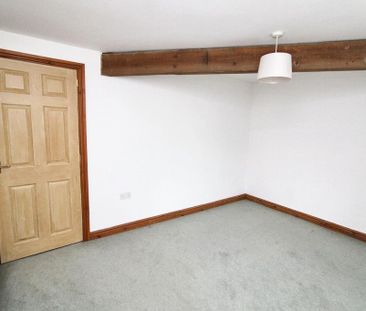 2 bedroom semi-detached house to rent - Photo 6