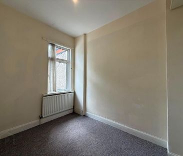 6 Garland Avenue, Lurgan, BT66 6JH - Photo 4