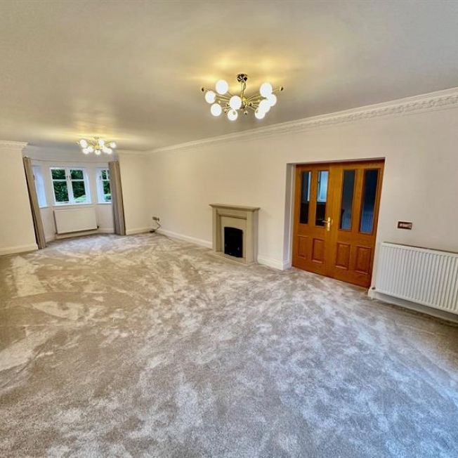 5 Bedroom Detached To Let - Photo 1