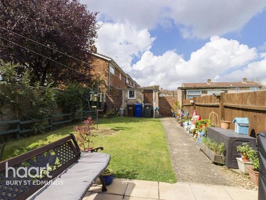 3 bedroom terraced house to rent - Photo 1