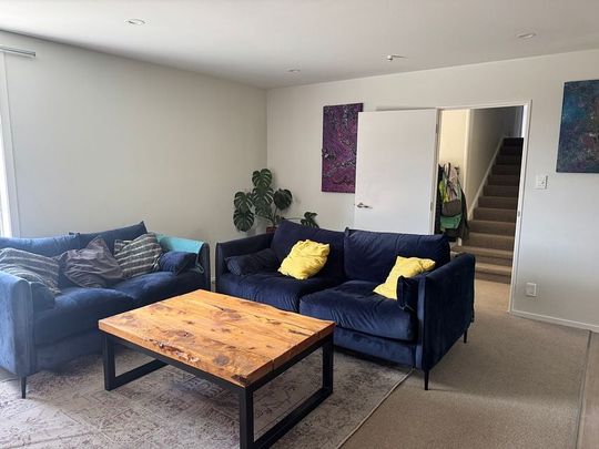 Sunny 3 bdm plus conservatory - Photo 1