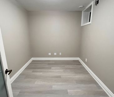 For Lease - 4641 Keystone Crescent, Burlington, Ontario - Photo 1