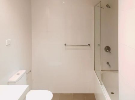 2 bed 1 bath - Photo 4