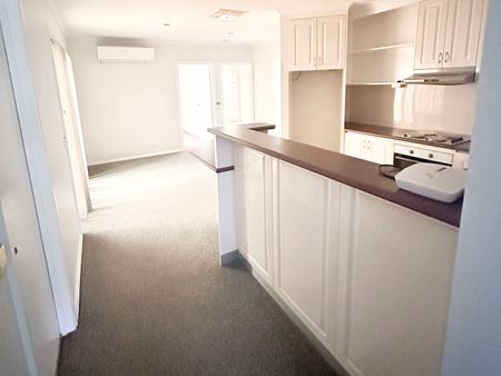 Ideal Location - Photo 3