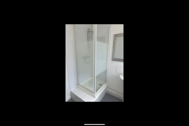 Room in a Shared House, Rippingham Road, M20 - Photo 1