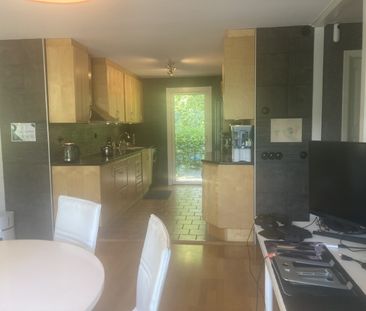 Västerås - 9rok - tillsv - 21.275kr/mån - Photo 3