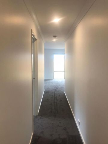 Family Home in Thornhill Park - Photo 4