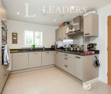 4 bedroom house to rent Breething Road, Dunton Green, Sevenoaks, TN14 - Photo 5