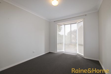 East Dubbo - Photo 4