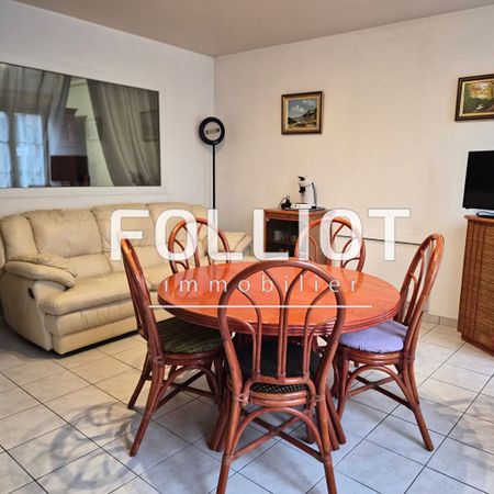 A LOUER - VIRE NORMANDIE PROCHE COMMERCES - T2 MEUBL� SITU� AU RDC - Photo 4