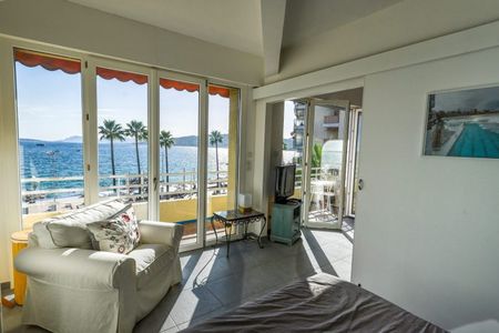 Appartement à louer, 3 pièces - Antibes 06160 - Photo 4
